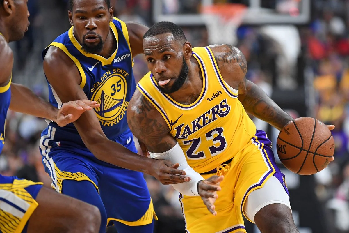 Los Angeles Lakers at Golden State Warriors Betting Analysis and Prediction