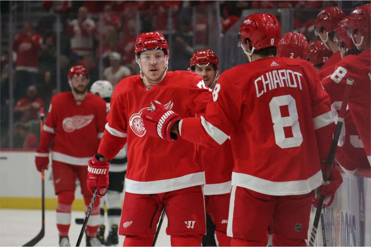 Detroit Red Wings vs. Chicago Blackhawks Betting Analysis and Prediction