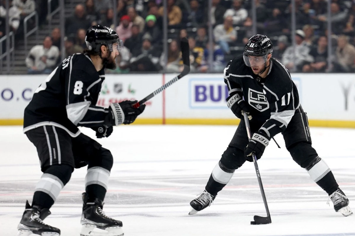 Jonathan Quick Comes Up With Huge Save Vs. Jake DeBrusk In Kings