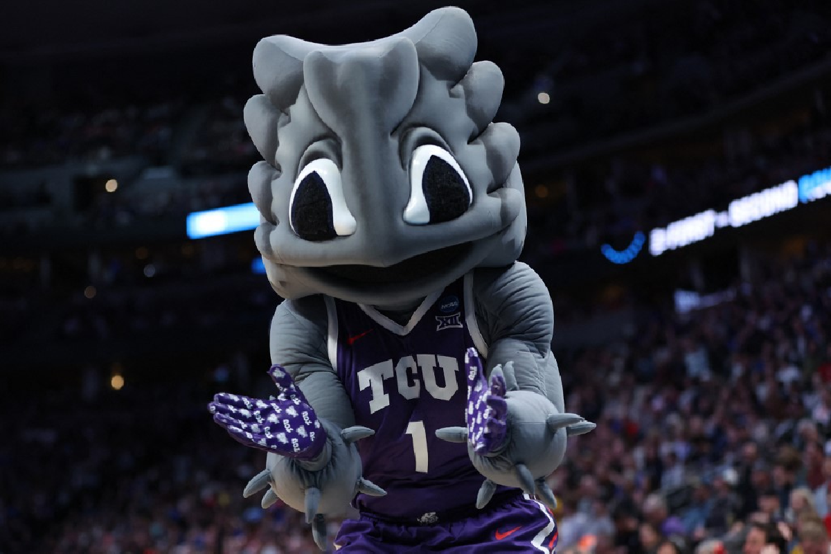 How Many Wins Will the TCU Horned Frogs Get During the 2023-2024 Regular Season?
