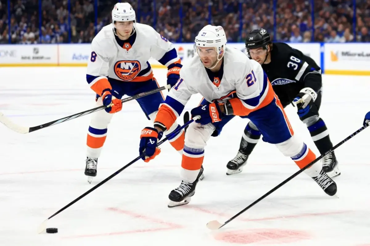 Islanders vs Flyers Score Predictions