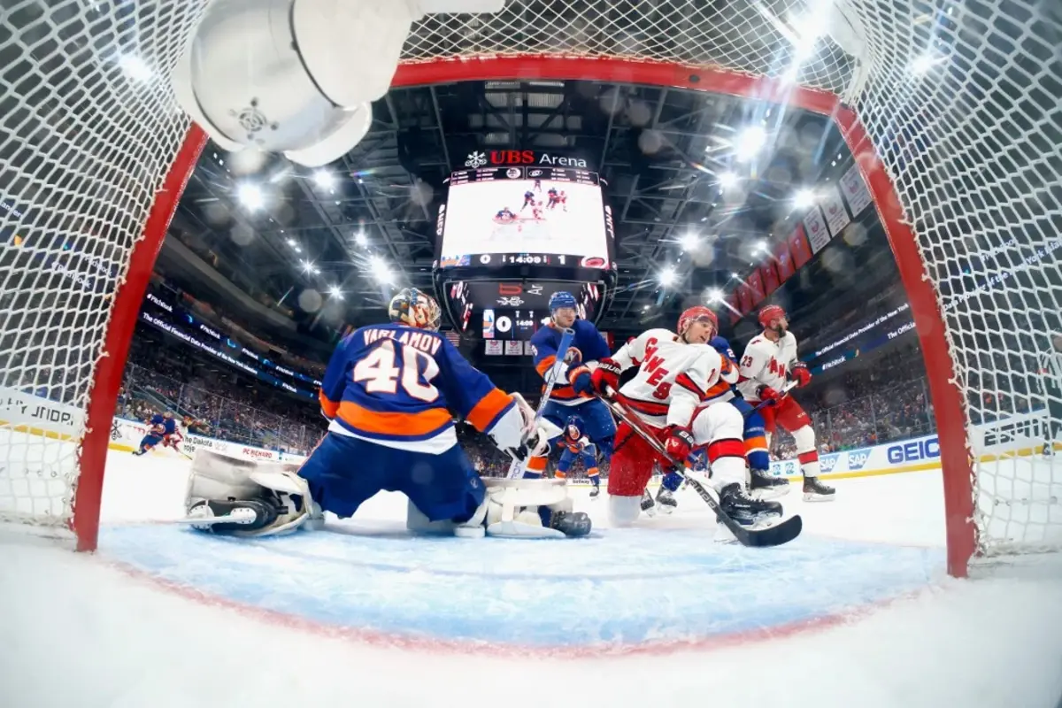 NHL Playoffs Round 1 (Game 5): New York Islanders vs Carolina Hurricanes Score Prediction